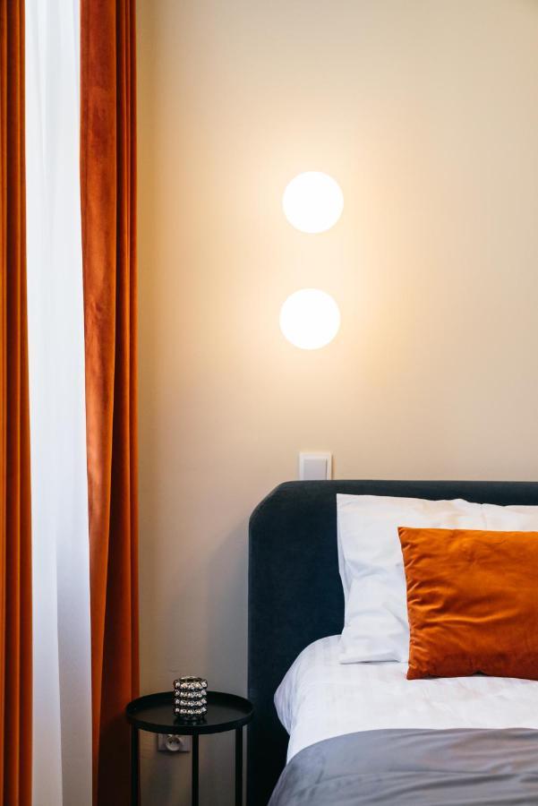 Estery12 Aparthotel